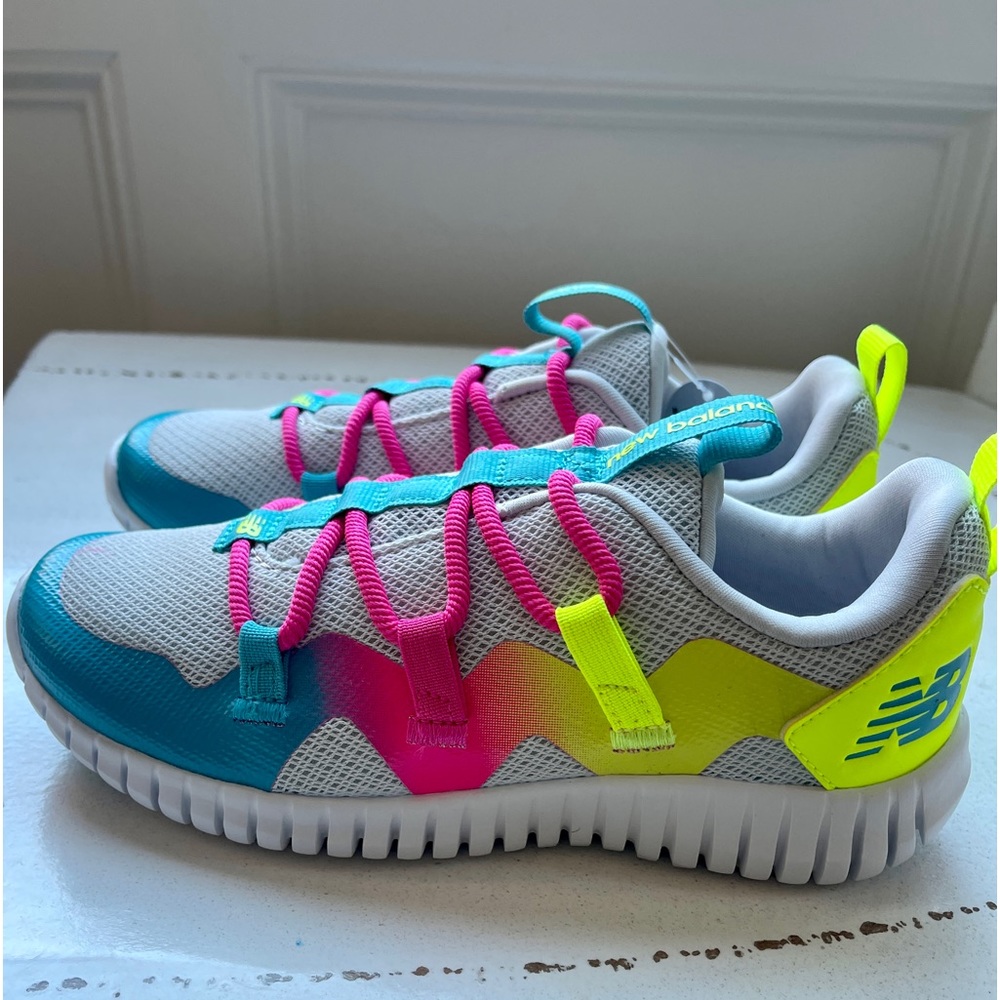 New* New Balance size 2 Girls Neon PlayGruv Running Shoes